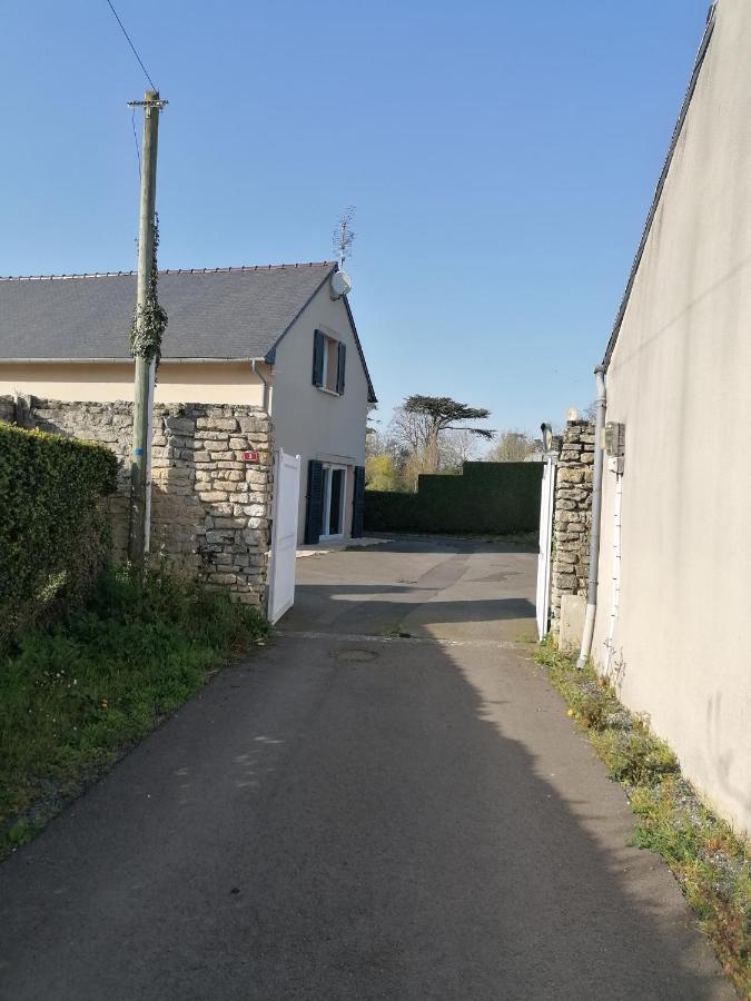 Le So Art, Grande Maison 4 Chambres, Terrain De Petanque, Grand Jardin Clos, Flipper, Babyfoot, Jeux Arcade, Ping Pong,1 Km Mer, Proche Golf, Port En Bessin, Bayeux Et Plages Du Debarquement, Adaptee Enfants Commes Exterior foto