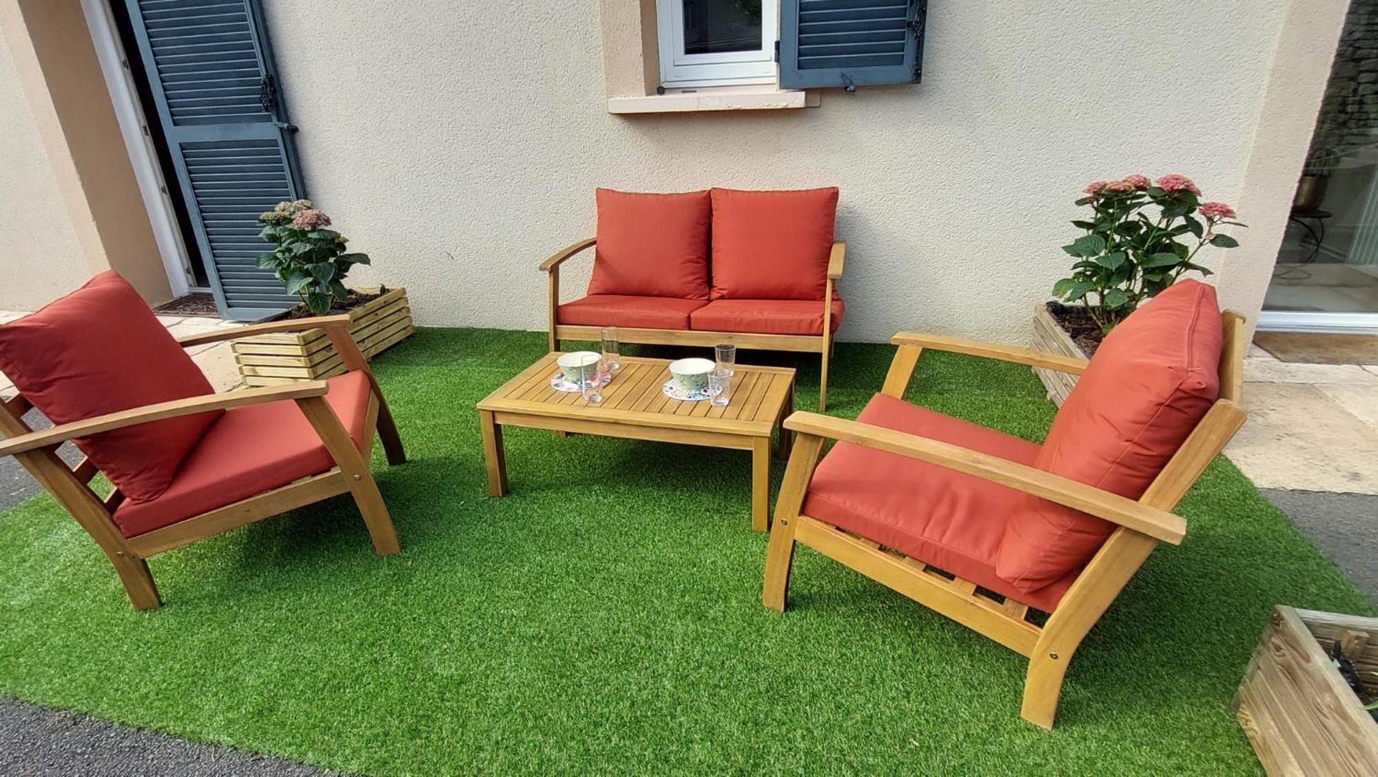 Le So Art, Grande Maison 4 Chambres, Terrain De Petanque, Grand Jardin Clos, Flipper, Babyfoot, Jeux Arcade, Ping Pong,1 Km Mer, Proche Golf, Port En Bessin, Bayeux Et Plages Du Debarquement, Adaptee Enfants Commes Exterior foto
