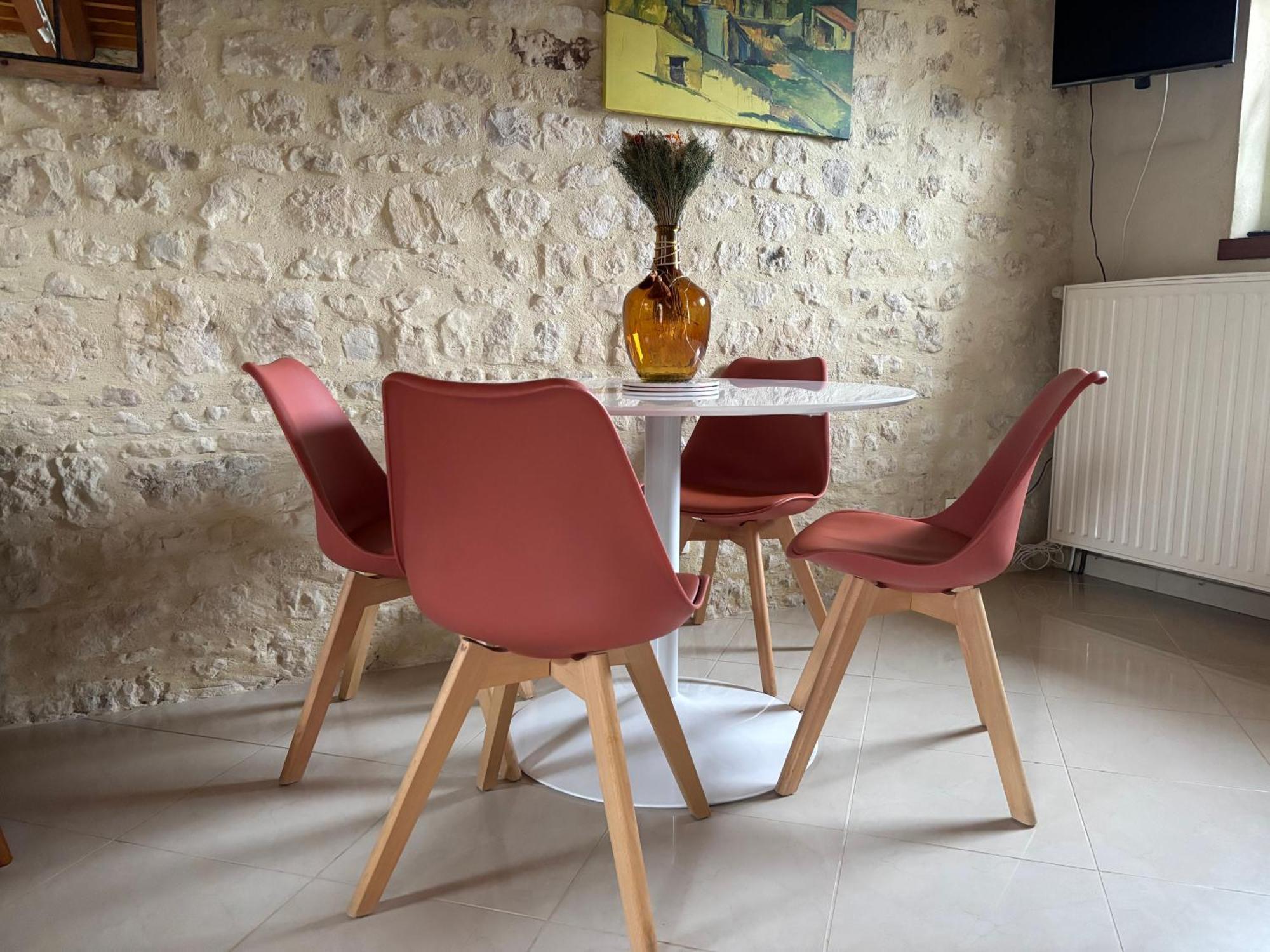 Le So Art, Grande Maison 4 Chambres, Terrain De Petanque, Grand Jardin Clos, Flipper, Babyfoot, Jeux Arcade, Ping Pong,1 Km Mer, Proche Golf, Port En Bessin, Bayeux Et Plages Du Debarquement, Adaptee Enfants Commes Exterior foto
