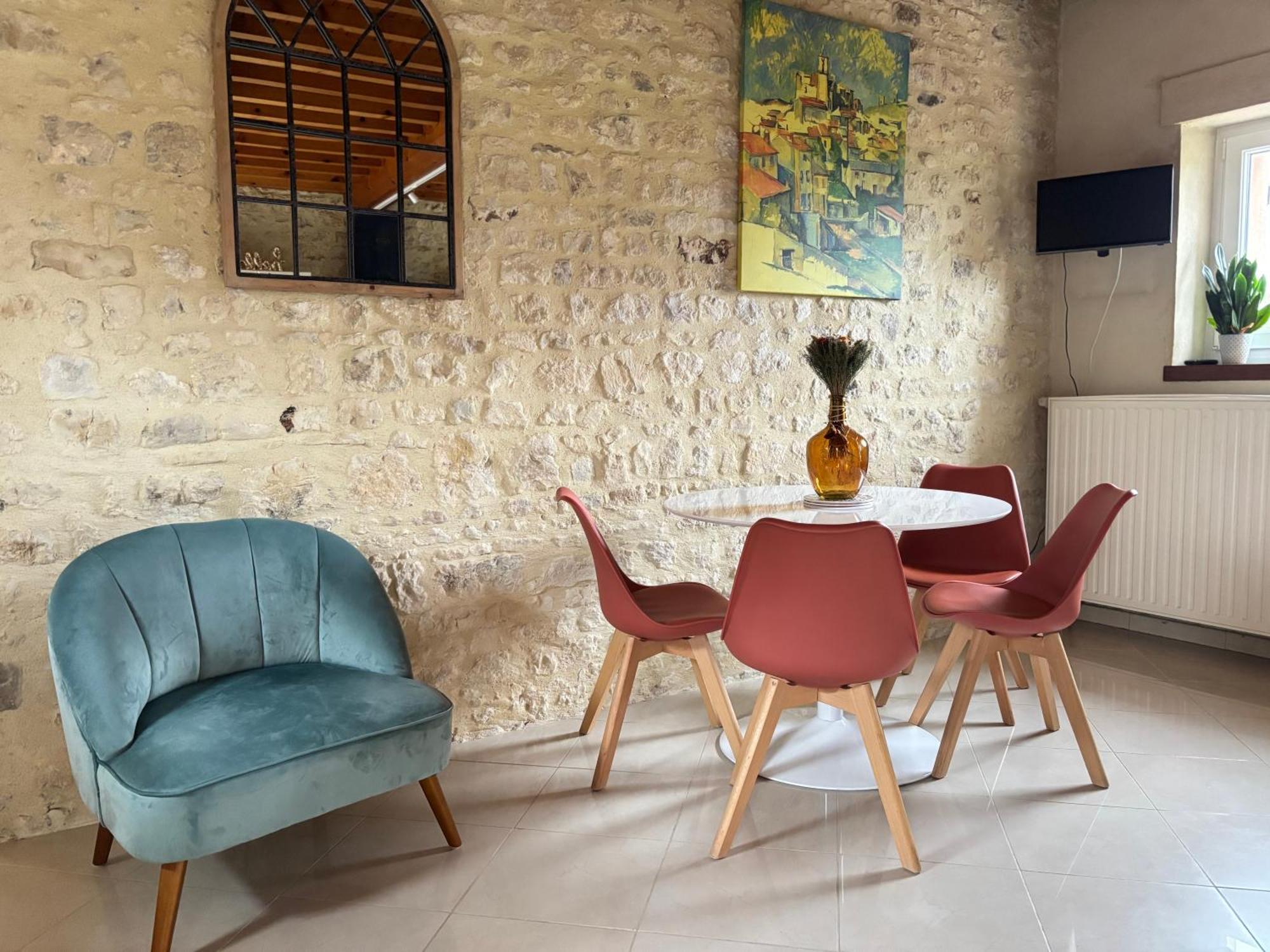 Le So Art, Grande Maison 4 Chambres, Terrain De Petanque, Grand Jardin Clos, Flipper, Babyfoot, Jeux Arcade, Ping Pong,1 Km Mer, Proche Golf, Port En Bessin, Bayeux Et Plages Du Debarquement, Adaptee Enfants Commes Exterior foto