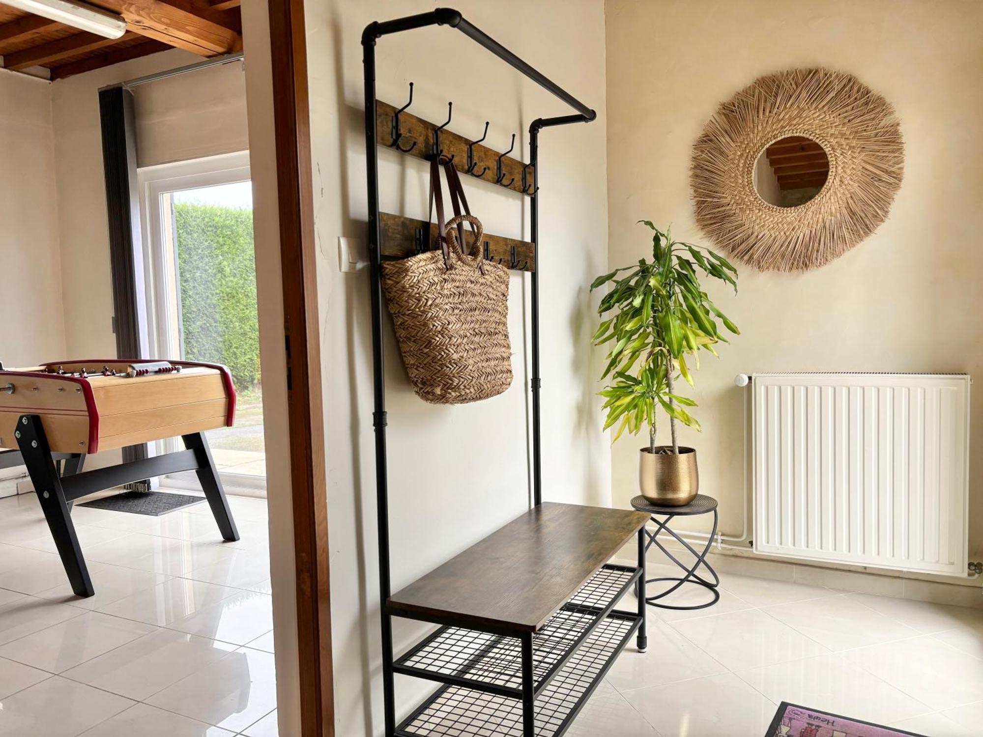 Le So Art, Grande Maison 4 Chambres, Terrain De Petanque, Grand Jardin Clos, Flipper, Babyfoot, Jeux Arcade, Ping Pong,1 Km Mer, Proche Golf, Port En Bessin, Bayeux Et Plages Du Debarquement, Adaptee Enfants Commes Exterior foto